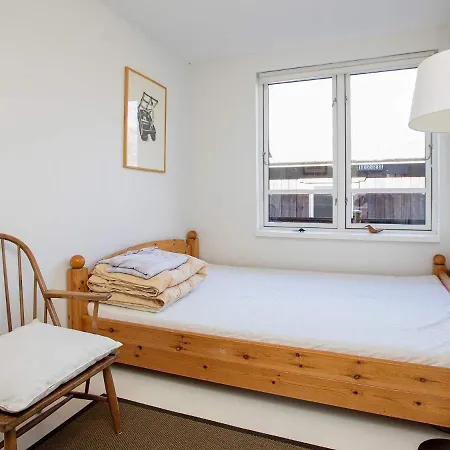 10 Person In Nyk Bing Sj Egebjerg